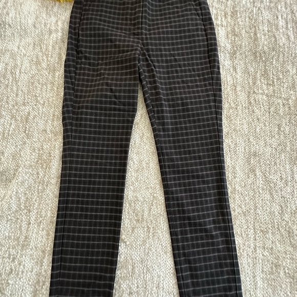 LOFT “High Waist Skinny” Pants. Never Worn. 🦋 - Picture 2 of 9